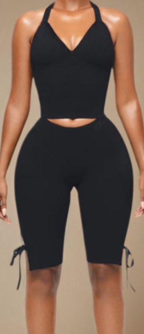 Noir Capri Set